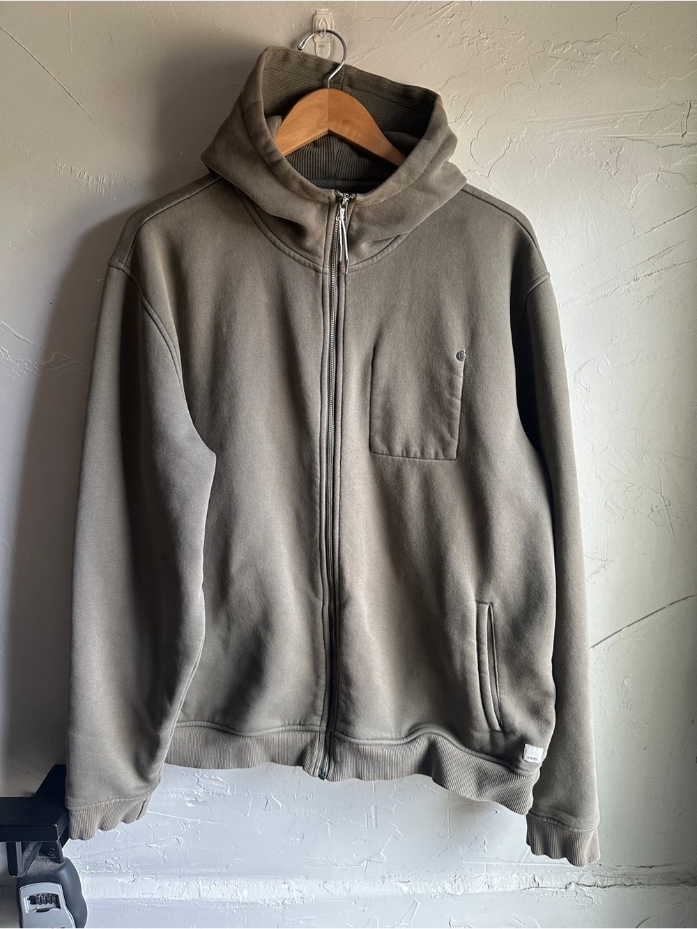 Vuori Men’s XL Washed Full Zip Hoodie Gorpcore Minimalist Streetwear Fleece